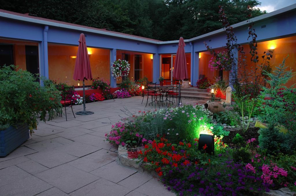 Logis Hotel Atrium Epinal Golbey Chavelot Εξωτερικό φωτογραφία