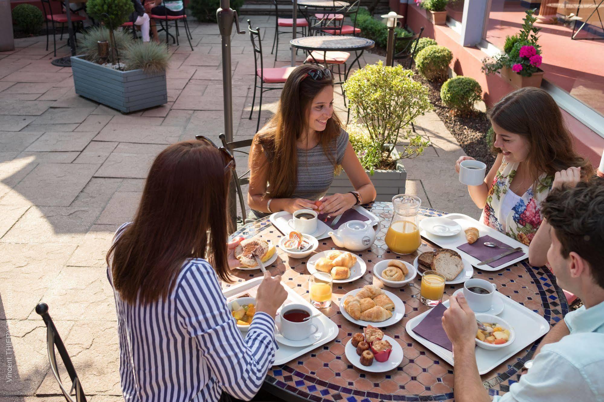Logis Hotel Atrium Epinal Golbey Chavelot Εξωτερικό φωτογραφία