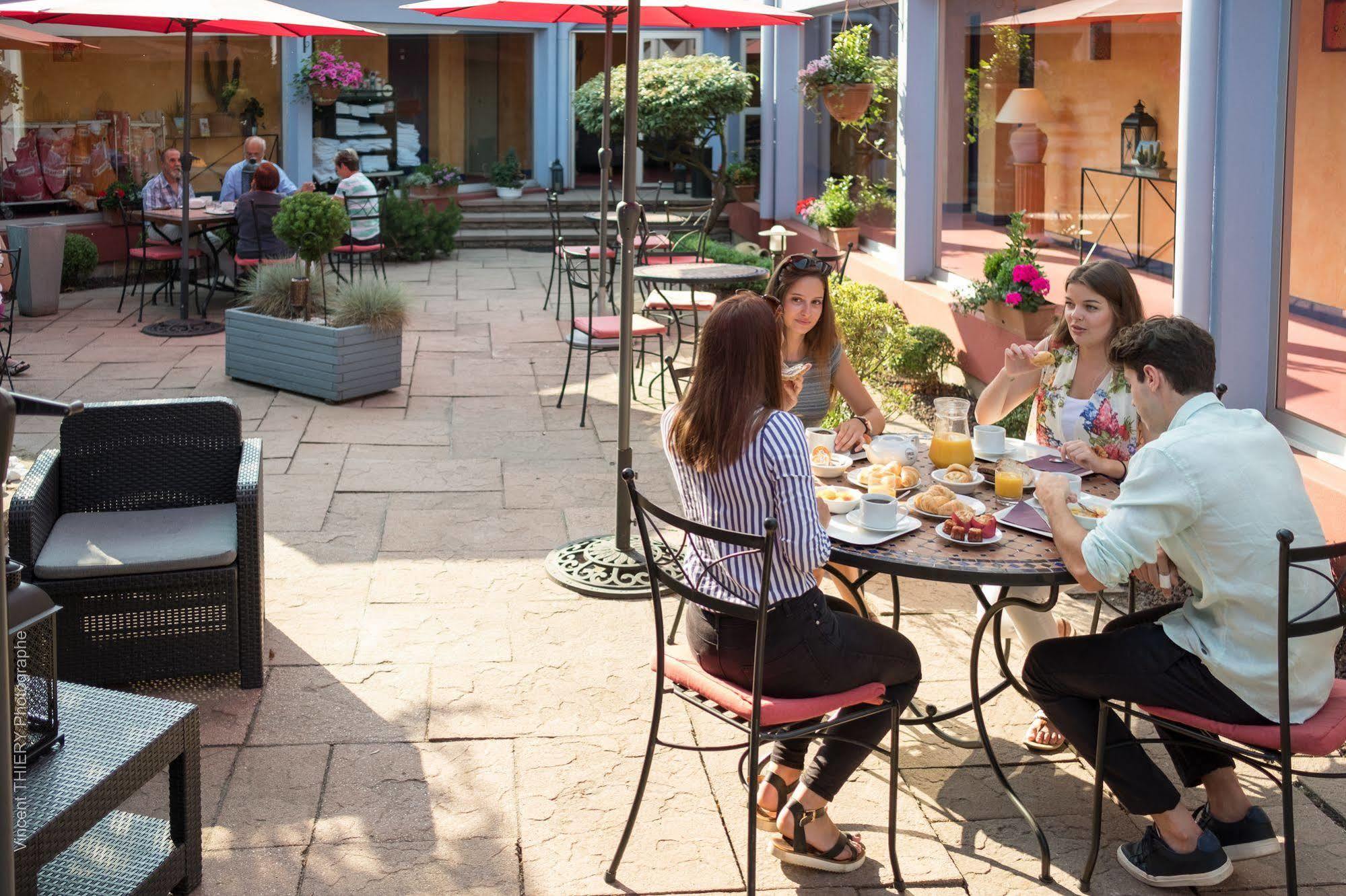 Logis Hotel Atrium Epinal Golbey Chavelot Εξωτερικό φωτογραφία